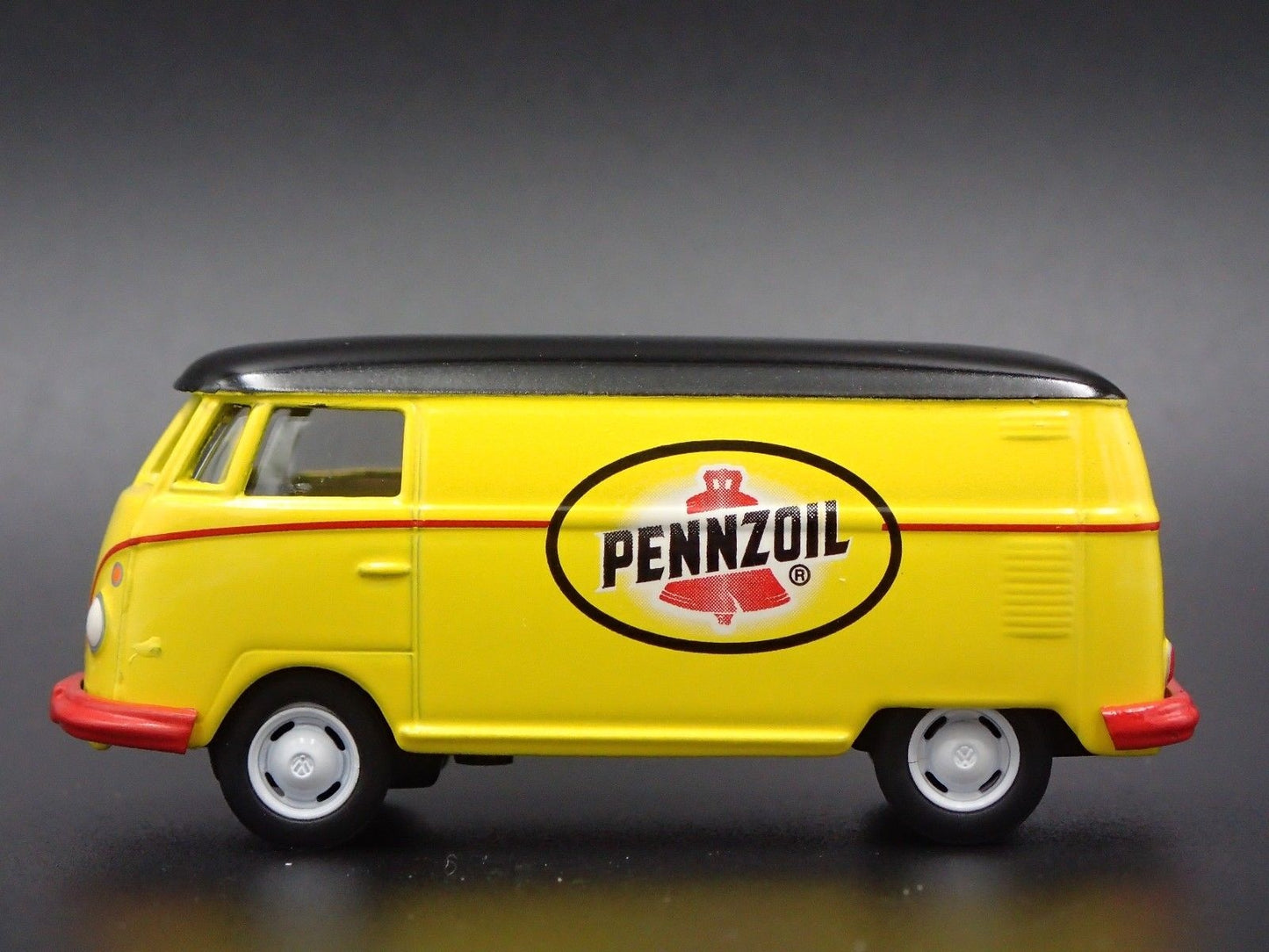 1950-1967 VW VOLKSWAGEN TYPE 2 T1 PANEL VAN PENNZOIL RARE 1:64 DIECAST MODEL CAR
