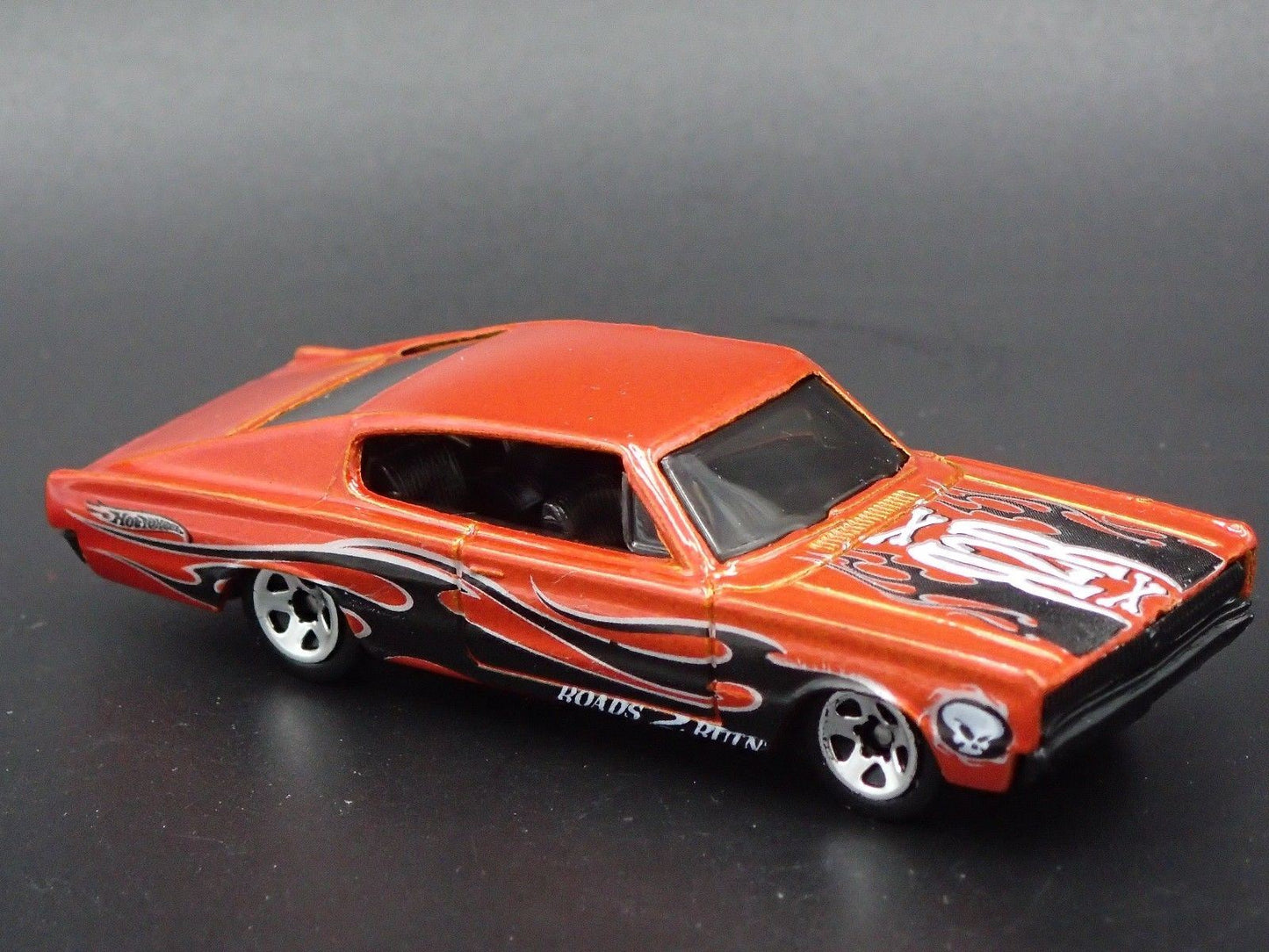 1967 67 DODGE CHARGER ORANGE 1:64 SCALE COLLECTIBLE DIORAMA DIECAST MODEL CAR