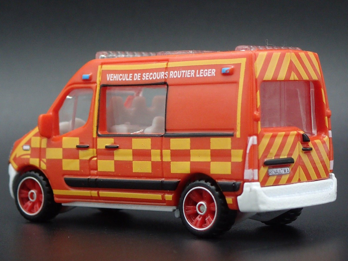 2018-2025 RENAULT MASTER AMBULANCE EMT SPRINTER 1:64 MB SCALE DIECAST MODEL CAR