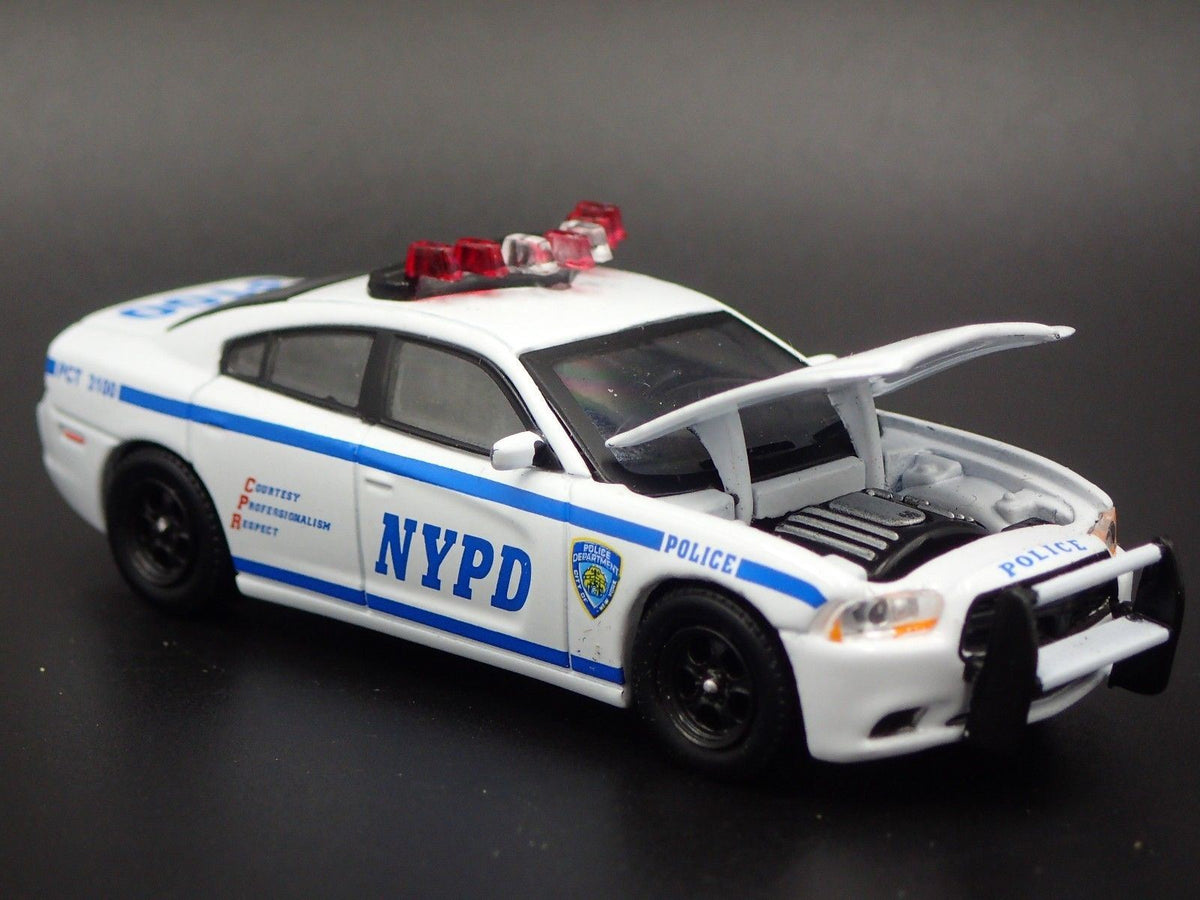 2012 12 DODGE CHARGER NYPD POLICE CAR RARE 1/64 SCALE DIORAMA DIECAST MODEL CAR-Burning Rubber Toy Company