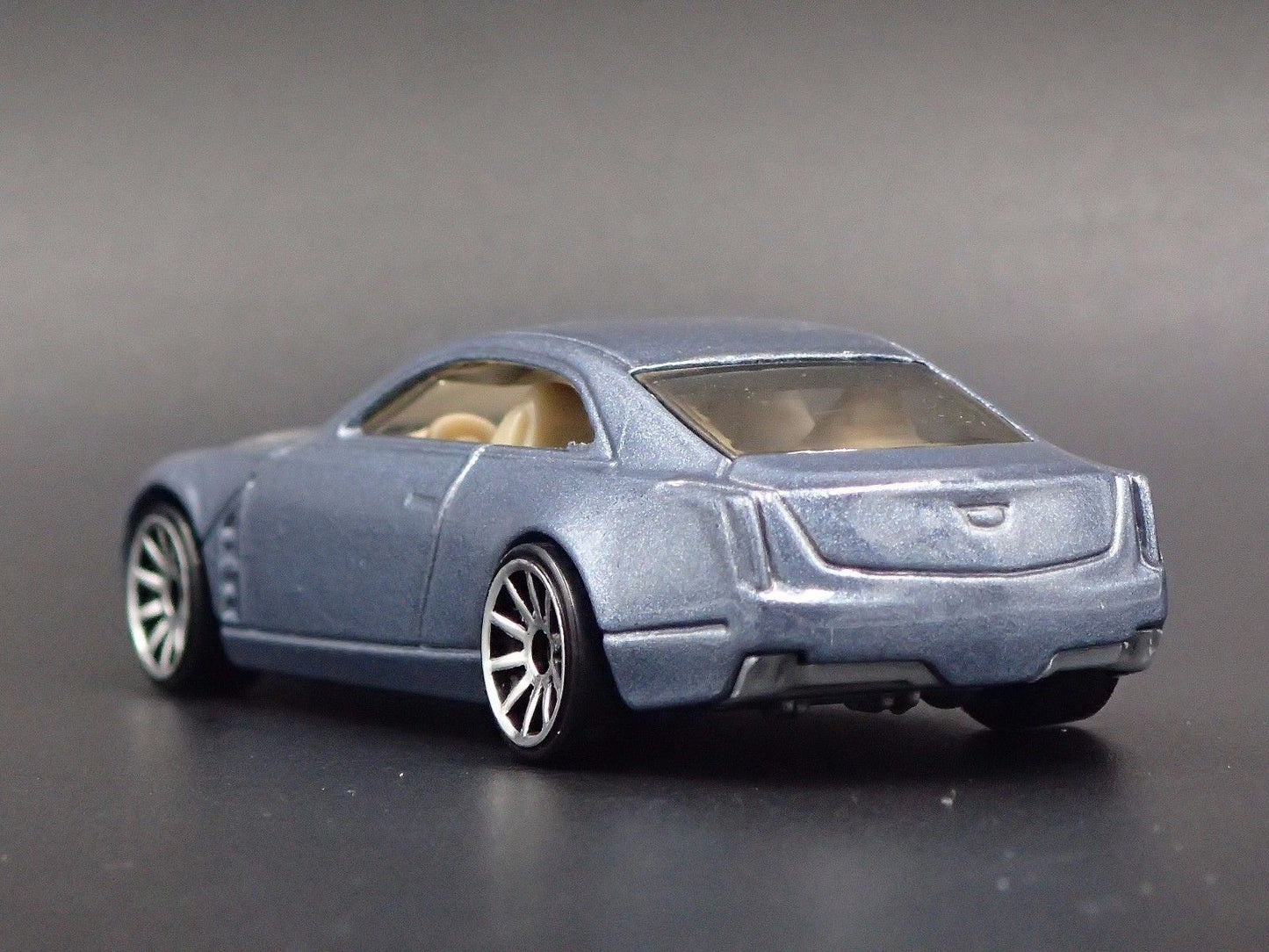 2013 13 CADILLAC CADDY ELMIRAJ CONCEPT CAR 1:64 SCALE DIORAMA DIECAST MODEL CAR