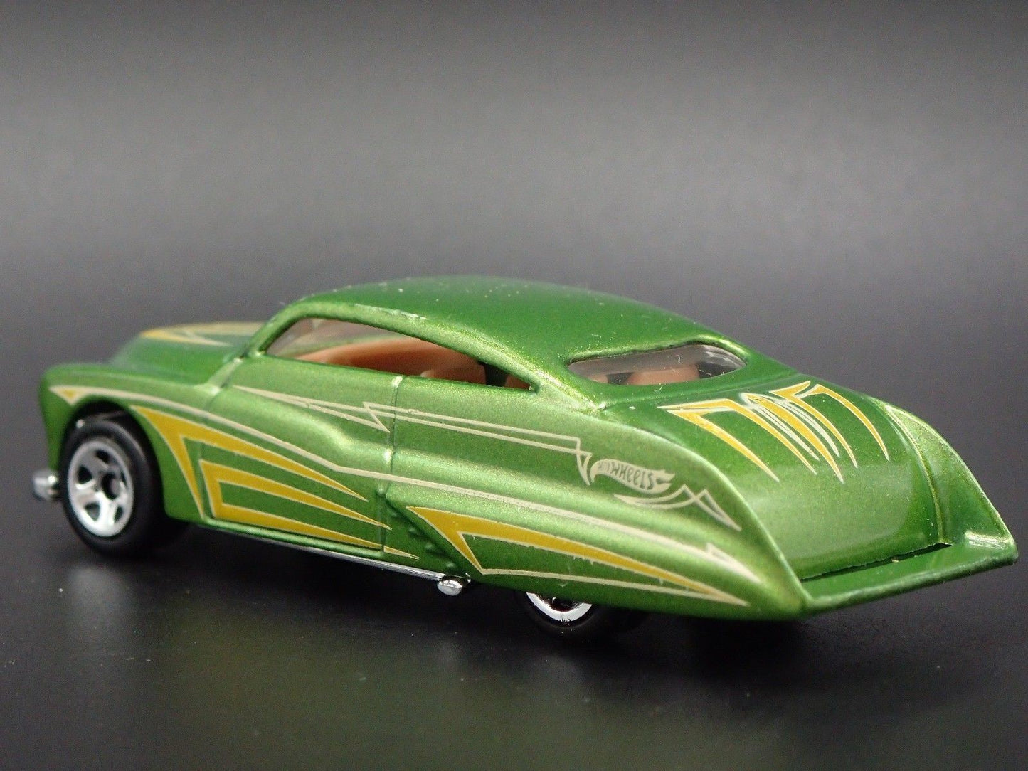 1951 51 MERC MERCURY PURPLE PASSION GREEN 1:64 SCALE DIORAMA DIECAST MODEL CAR