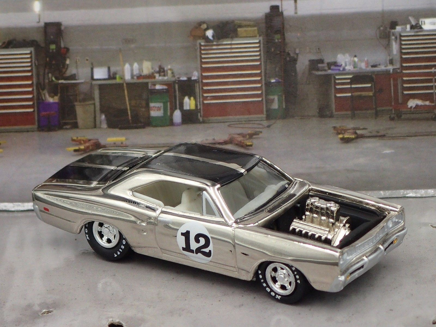 1969 69 DODGE CORONET SUPER BEE RARE 1:64 SCALE COLLECTIBLE DIECAST MODEL CAR