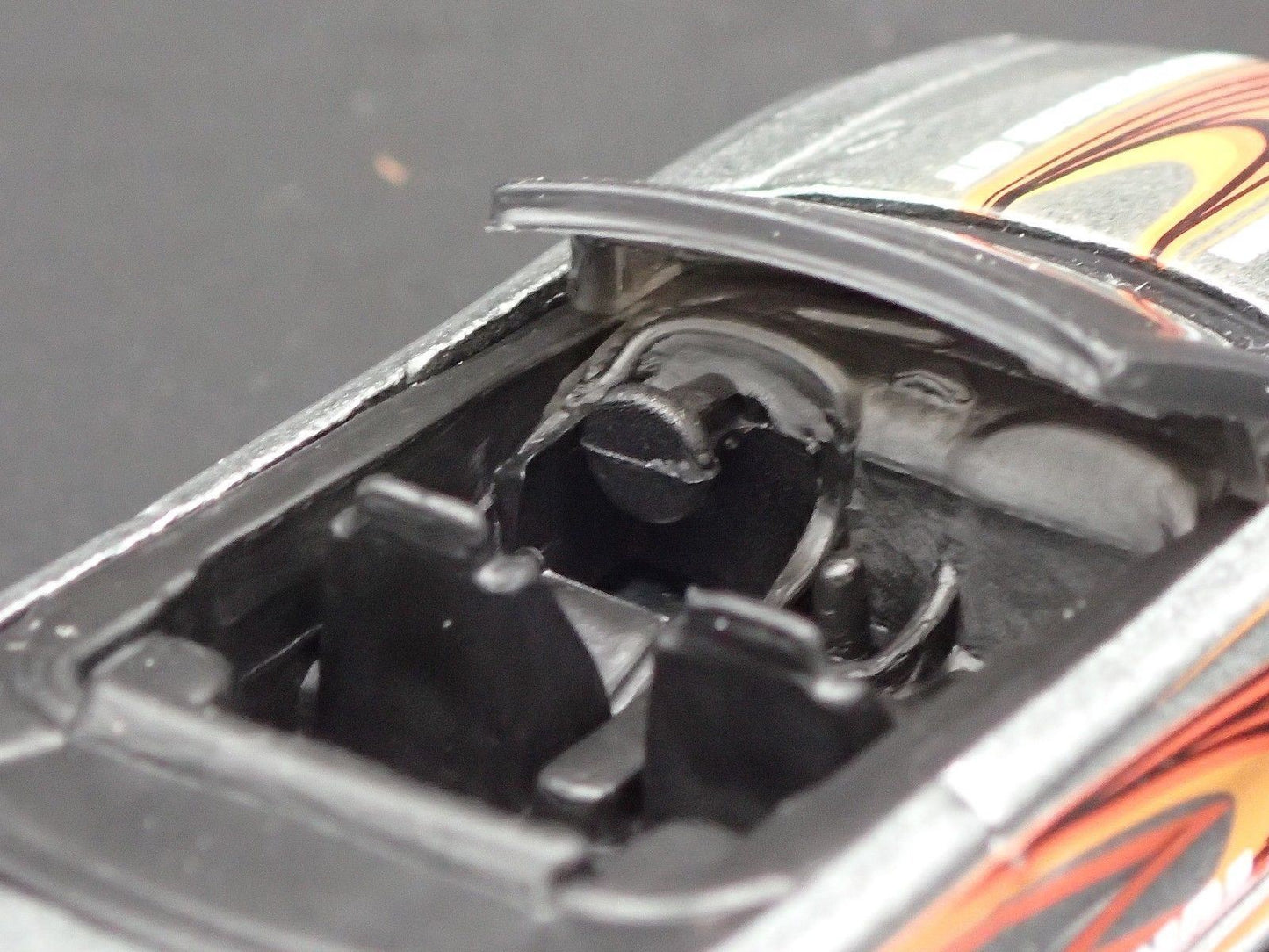 1996 96 FORD MUSTANG GT CONVERTIBLE GRAY 1:64 SCALE DIORAMA DIECAST MODEL CAR