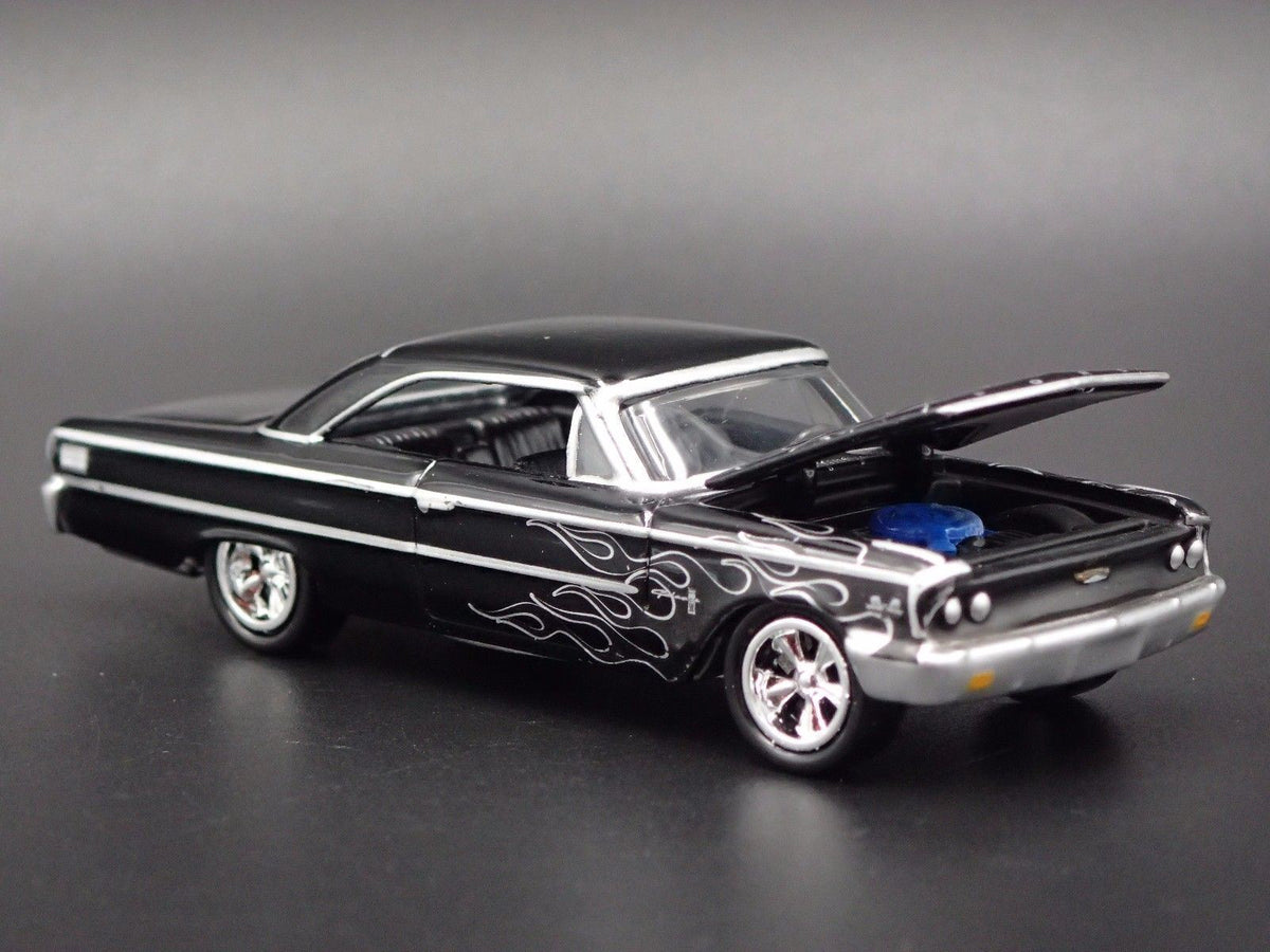 1963 Ford Galaxie 500 RARE 1/64 COLLECTIBLE DIORAMA DIECAST MODEL CAR-Burning Rubber Toy Company