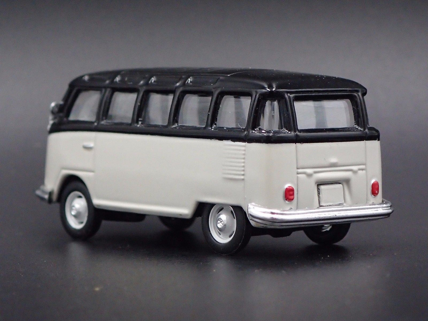 1950- 1967 VW VOLKSWAGEN TYPE 2 T1 23 WINDOW BUS 1:64 SCALE DIECAST MODEL CAR