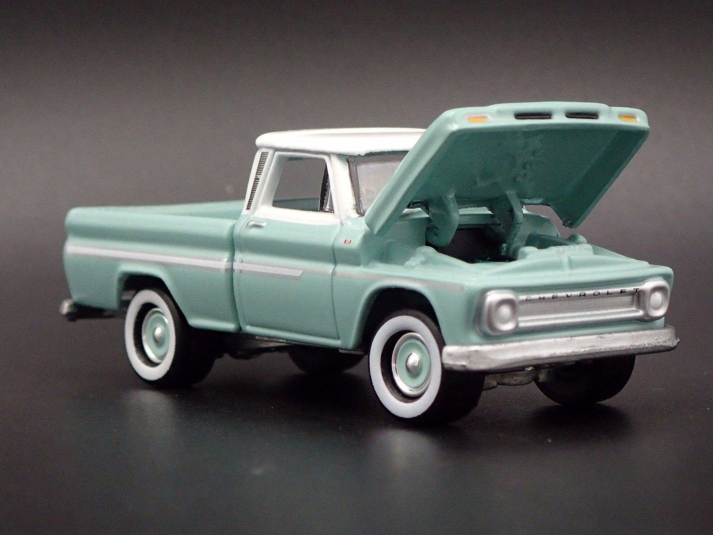 1965 65 CHEVY CHEVROLET SHORTBED PICKUP TRUCK RARE 1:64 SCALE DIECAST MODEL CAR