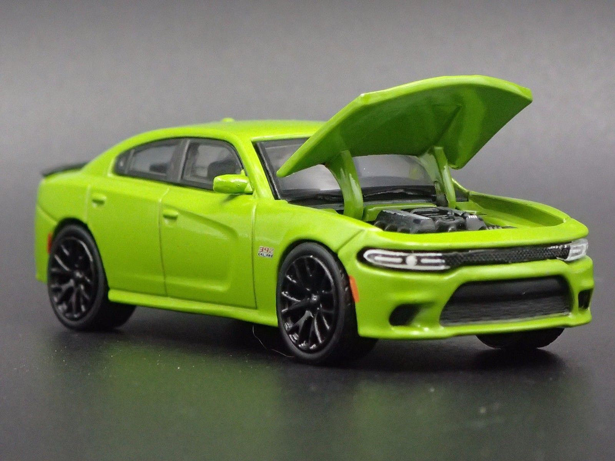 2017 DODGE CHARGER SRT 392 RARE 1:64 COLLECTIBLE DIORAMA DIECAST MODEL CAR-Burning Rubber Toy Company