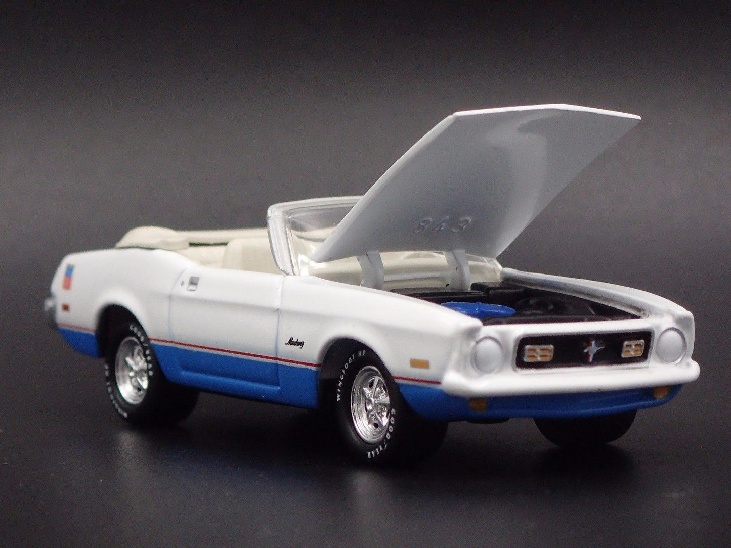 1972 FORD MUSTANG OLYMPIC SPIRIT CONVERTIBLE WHITE 1/64 SCALE DIECAST MODEL CAR