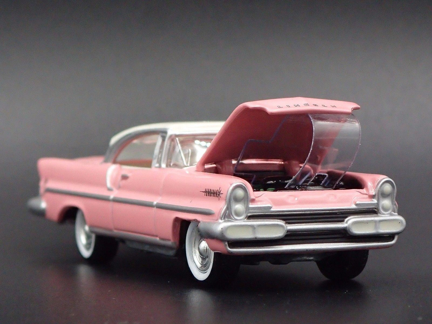1957 57 LINCOLN PREMIERE HARDTOP PINK 1:64 SCALE DIORAMA DIECAST MODEL CAR
