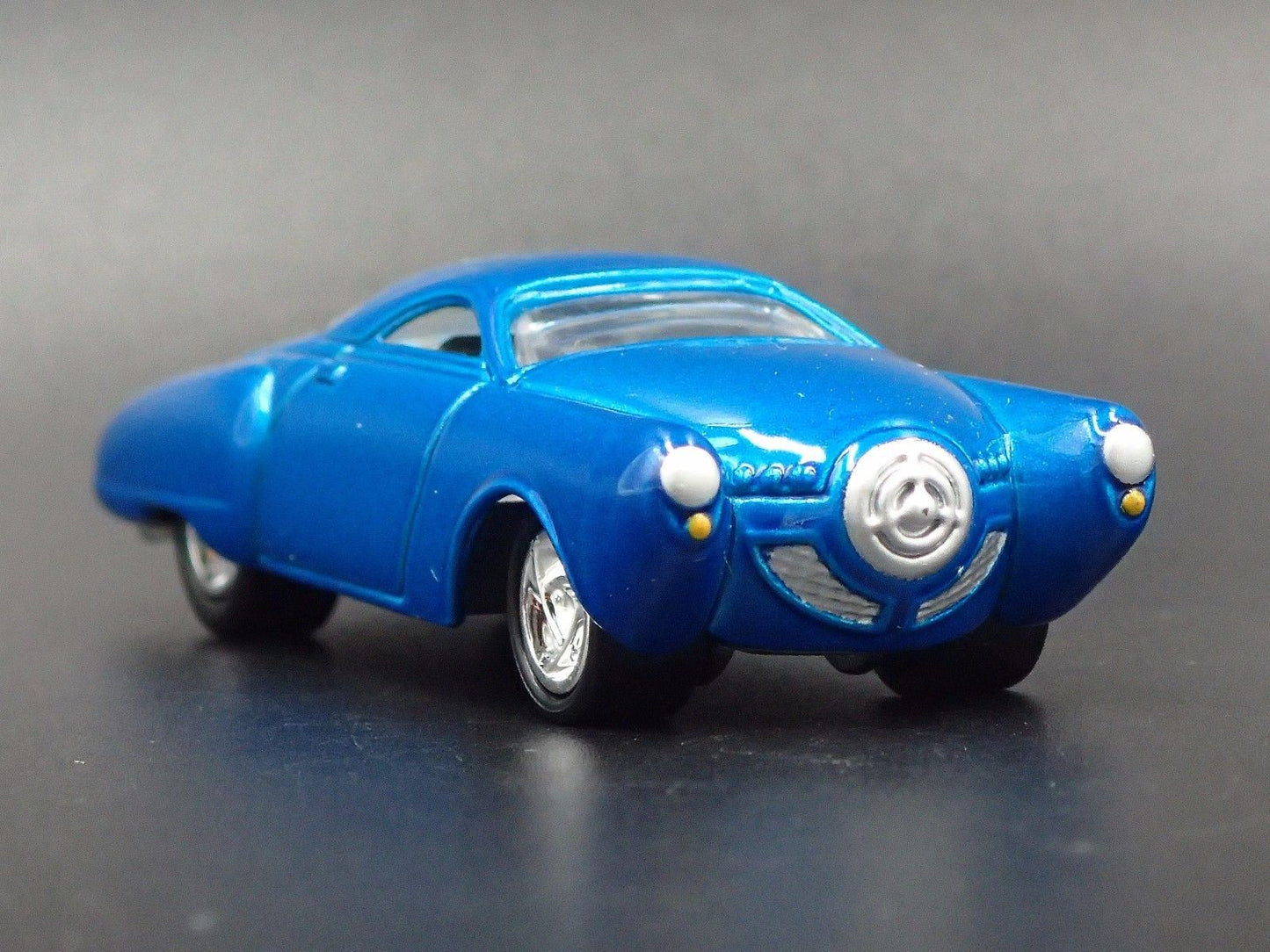 1951 51 STUDEBAKER COMMANDER RARE 1:64 SCALE COLLECTIBLE DIORAMA DIECAST MODEL CAR