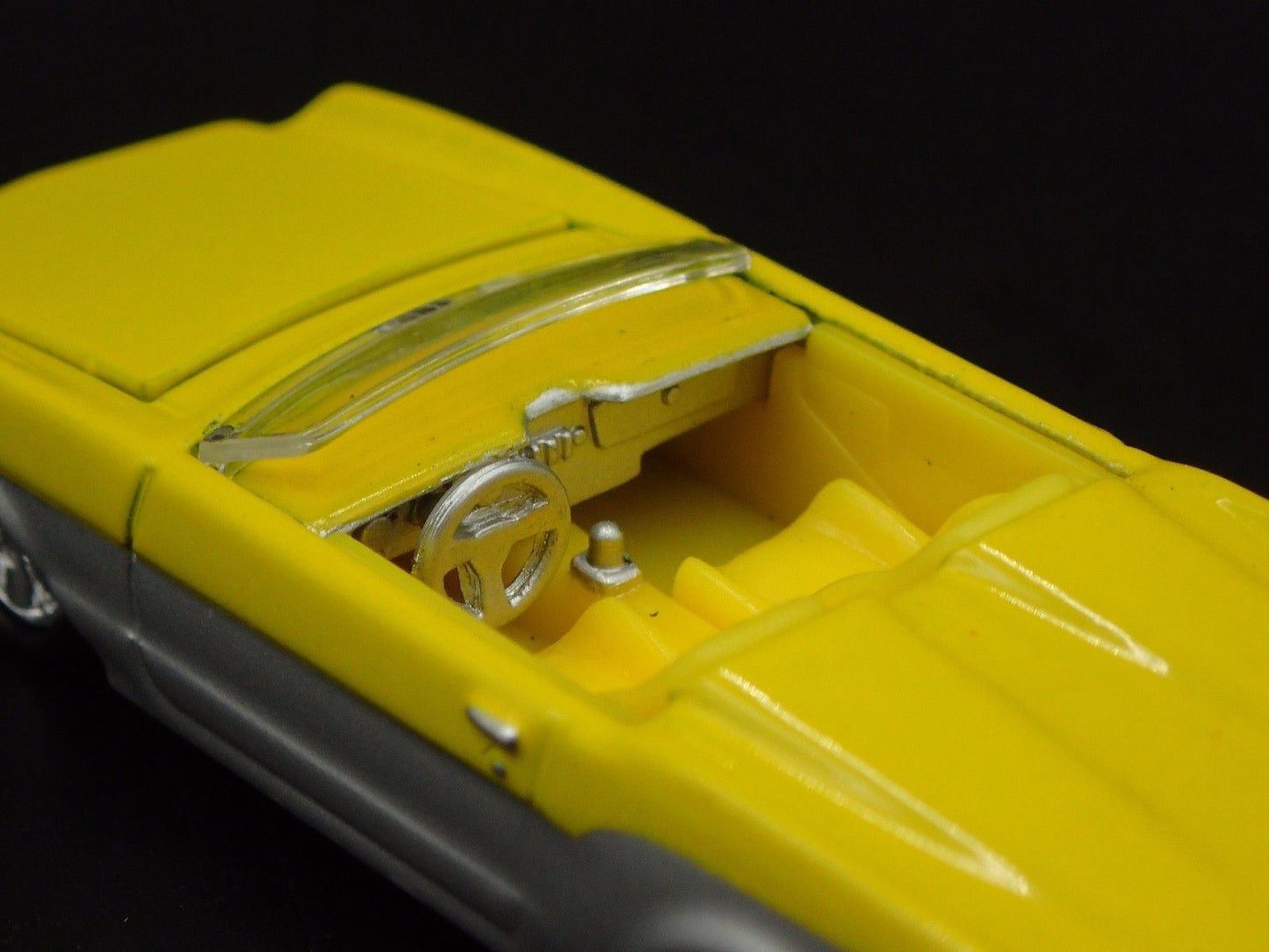 1964 64 FORD MUSTANG SPEEDSTER RARE 1:64 SCALE LIMITED DIORAMA DIECAST MODEL CAR