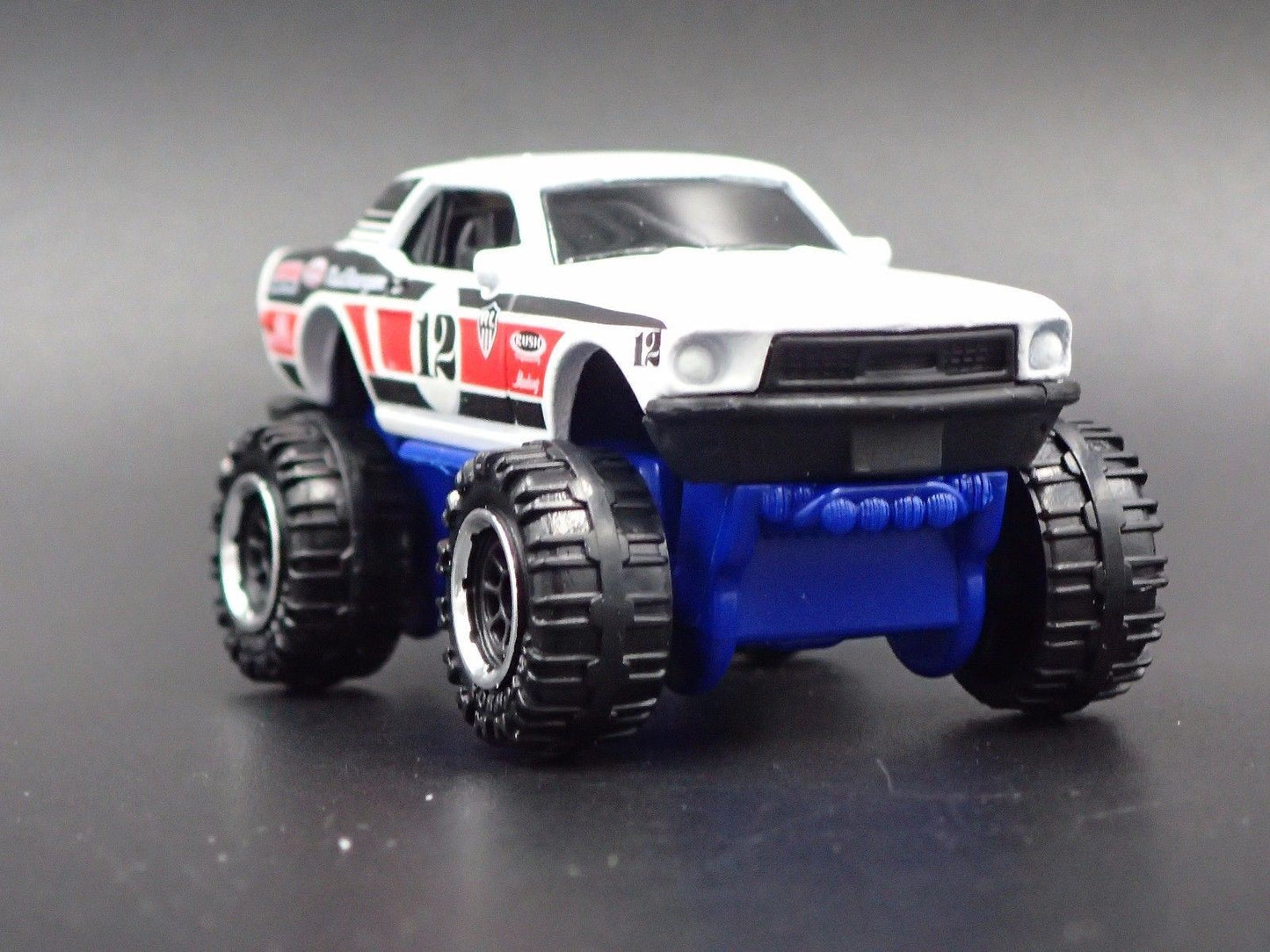 1968 68 FORD MUSTANG COUPE 4X4 1:64 SCALE COLLECTIBLE DIORAMA DIECAST MODEL CAR