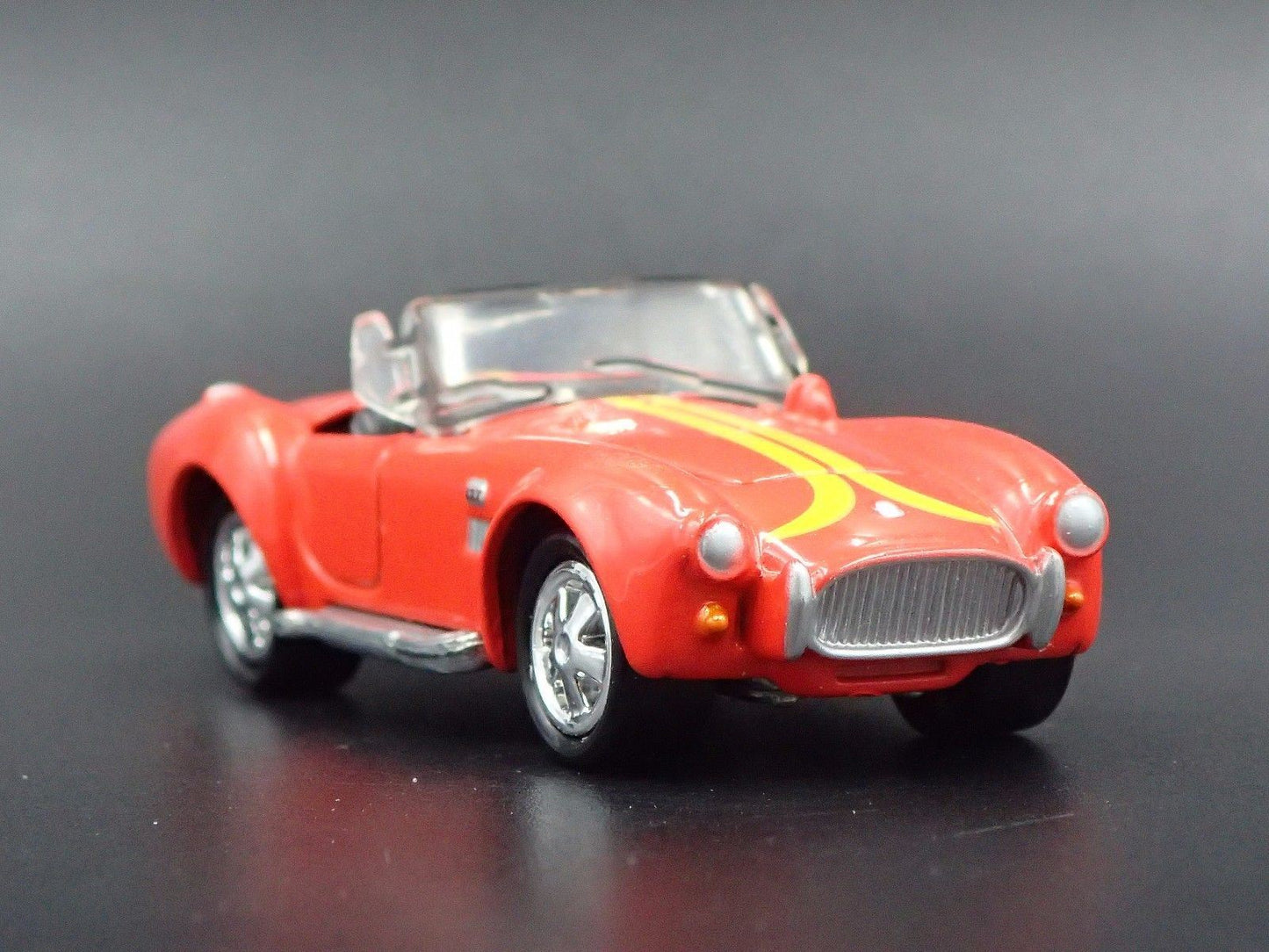 1965 65 SHELBY COBRA 427 S/C 1:64 SCALE COLLECTIBLE DIORAMA DIECAST MODEL CAR