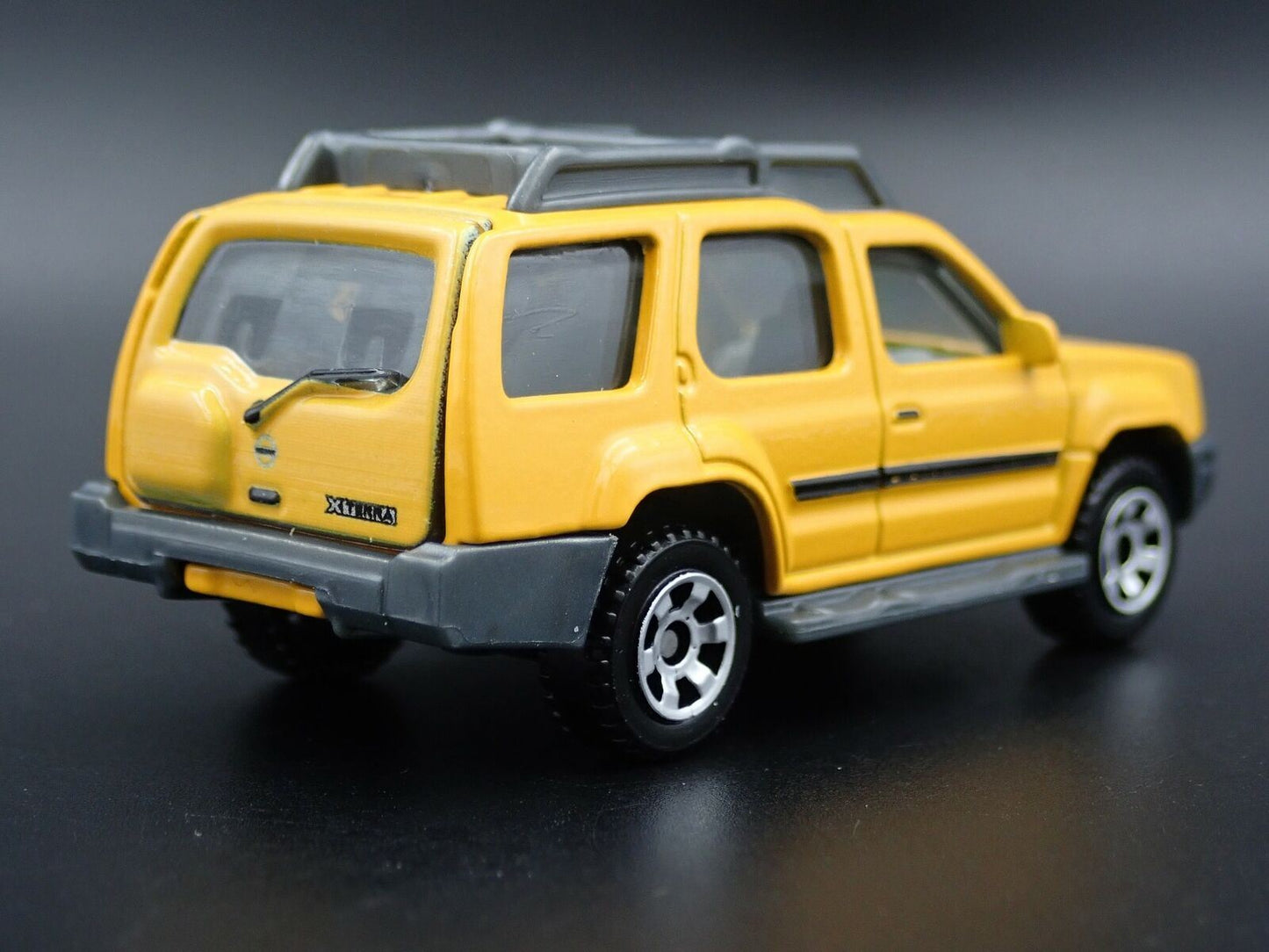 1999-2004 NISSAN XTERRA SUV YELLOW 1:64 SCALE COLLECTIBLE DIECAST MODEL CAR