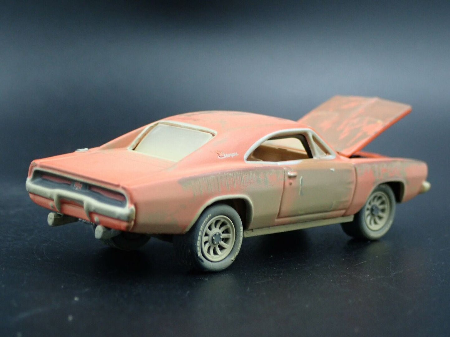 1969 69 DODGE CHARGER BARN FIND GENERAL LEE 1:64 SCALE DIORAMA DIECAST MODEL CAR