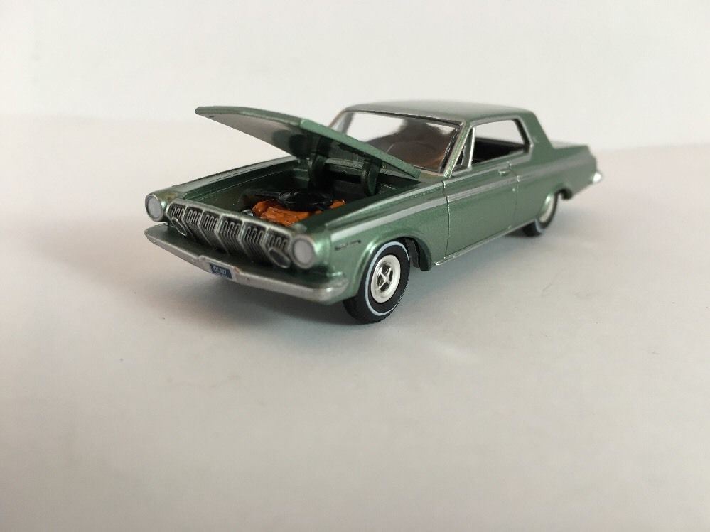 1963 63 DODGE POLARA GREEN RARE 1/64 SCALE COLLECTIBLE DIORAMA DIECAST MODEL CAR