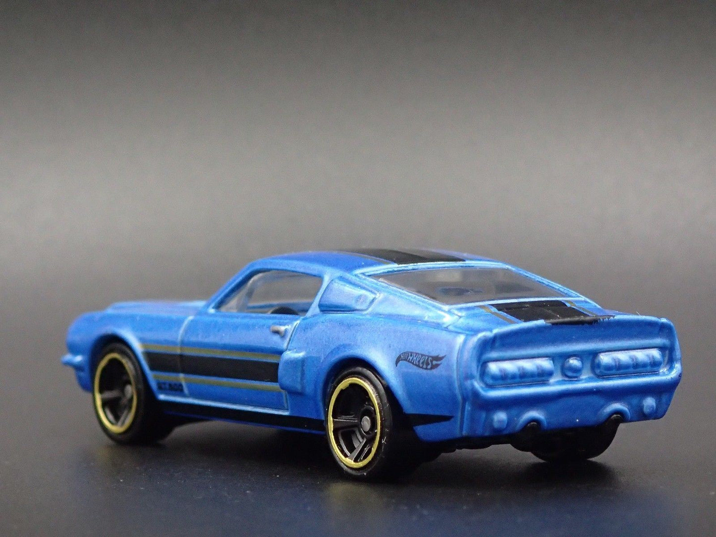 1968 68 FORD MUSTANG SHELBY GT500 FASTBACK BLUE 1:64 SCALE DIECAST MODEL CAR