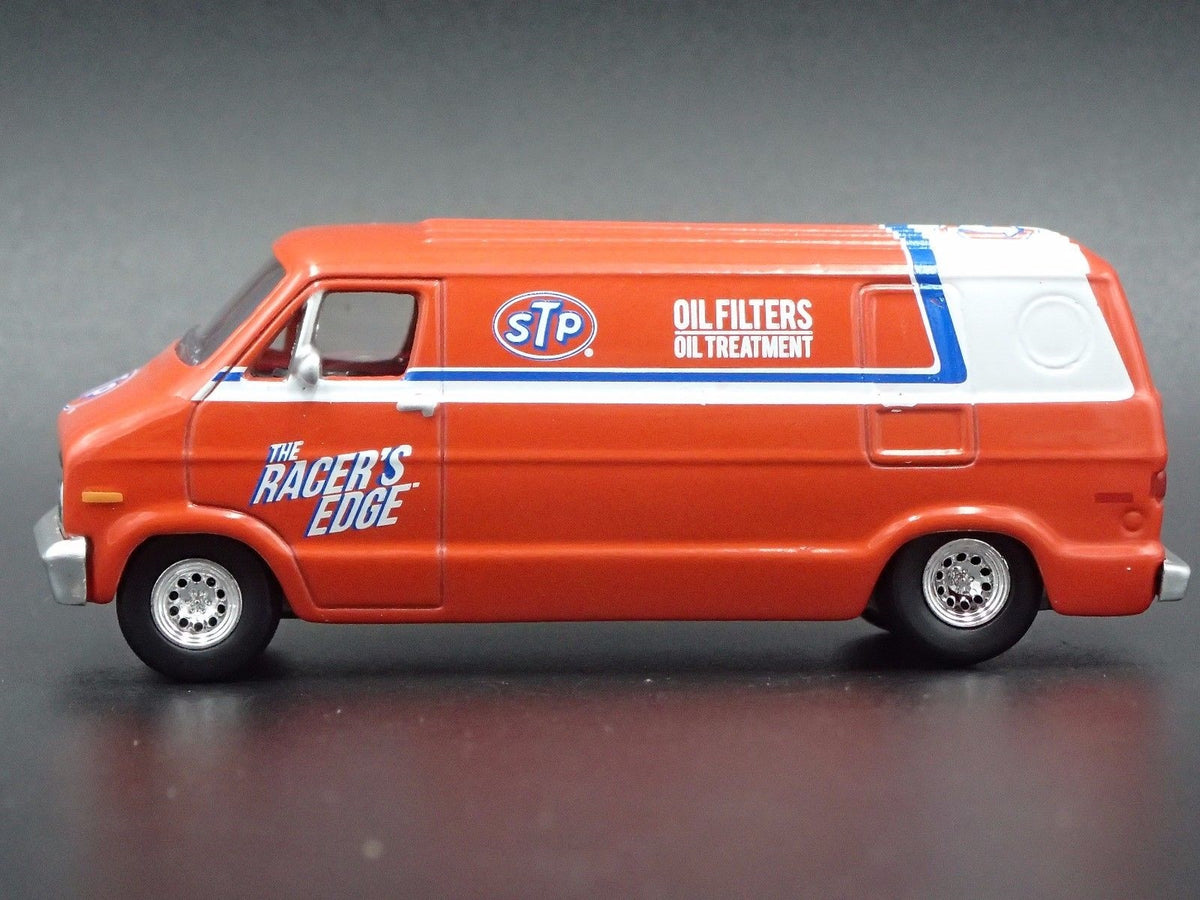 1976 76 DODGE B100 VAN STP OIL 1:64 SCALE COLLECTIBLE DIORAMA DIECAST MODEL CAR