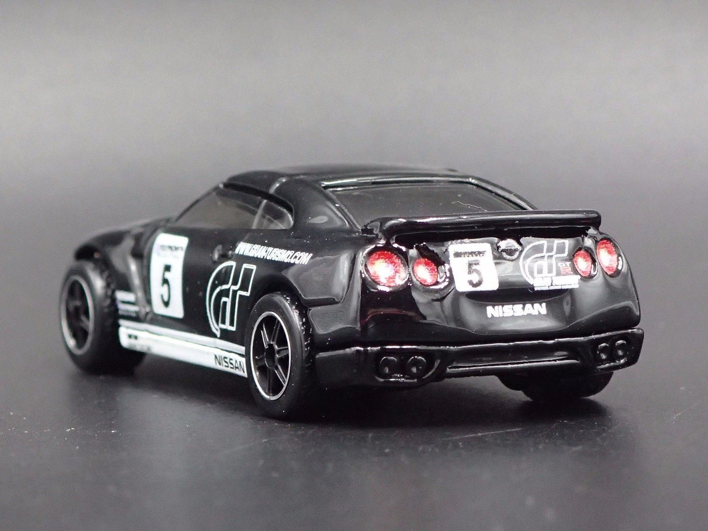 2007-2025 NISSAN GTR R35 SKYLINE GRAN TURISMO BLACK 1:64 SCALE DIECAST MODEL CAR