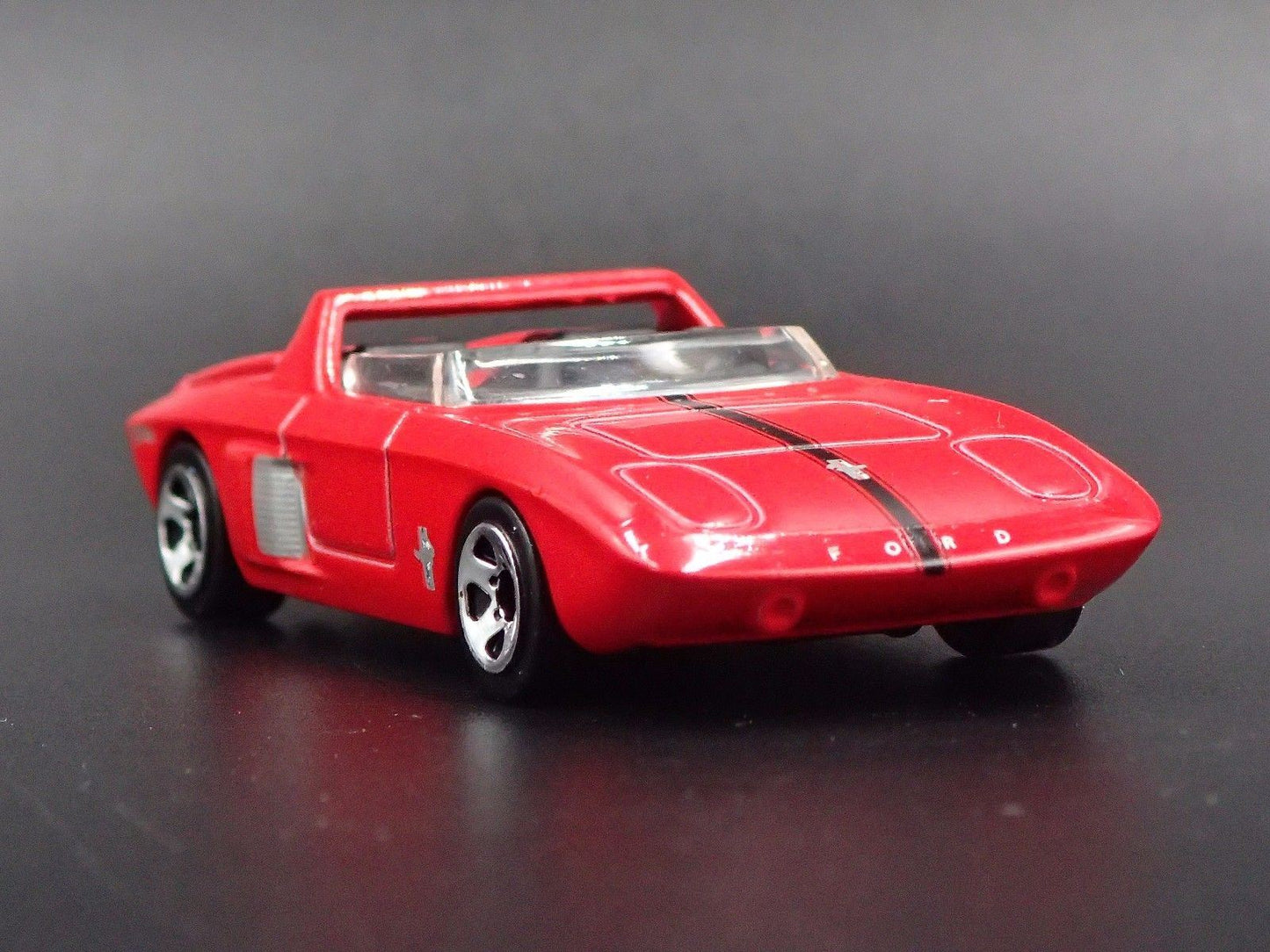 1962 62 FORD MUSTANG CONCEPT 1:64 SCALE COLLECTIBLE DIORAMA DIECAST MODEL CAR