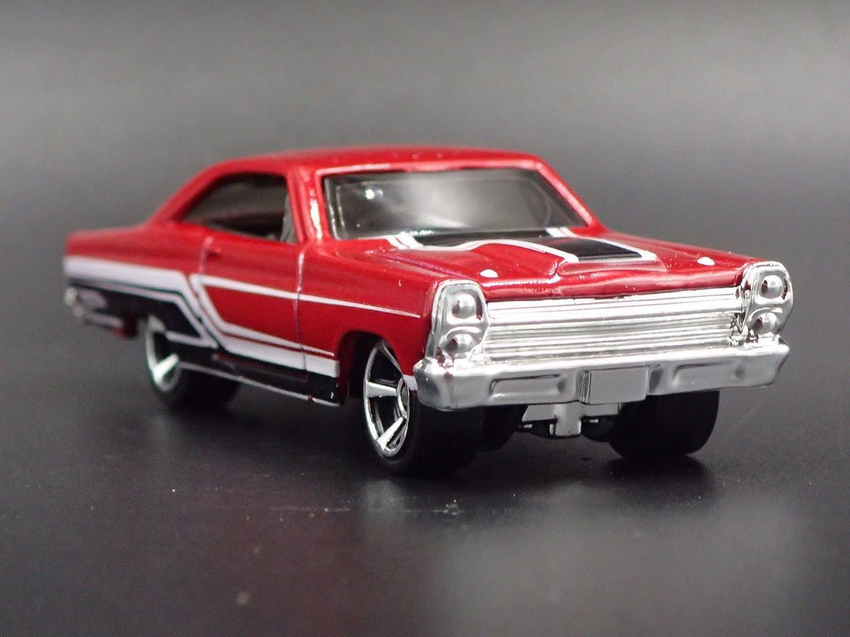 1966 FORD FAIRLANE GT RARE 1:64 SCALE COLLECTIBLE DIORAMA DIECAST MODEL CAR-Burning Rubber Toy Company