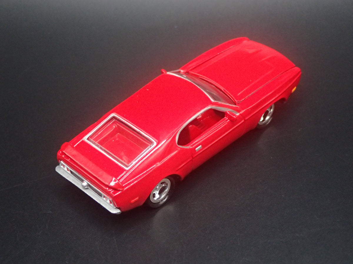 1971 71 FORD MUSTANG RED 1/64 SCALE COLLECTIBLE DIORAMA DIECAST MODEL CAR