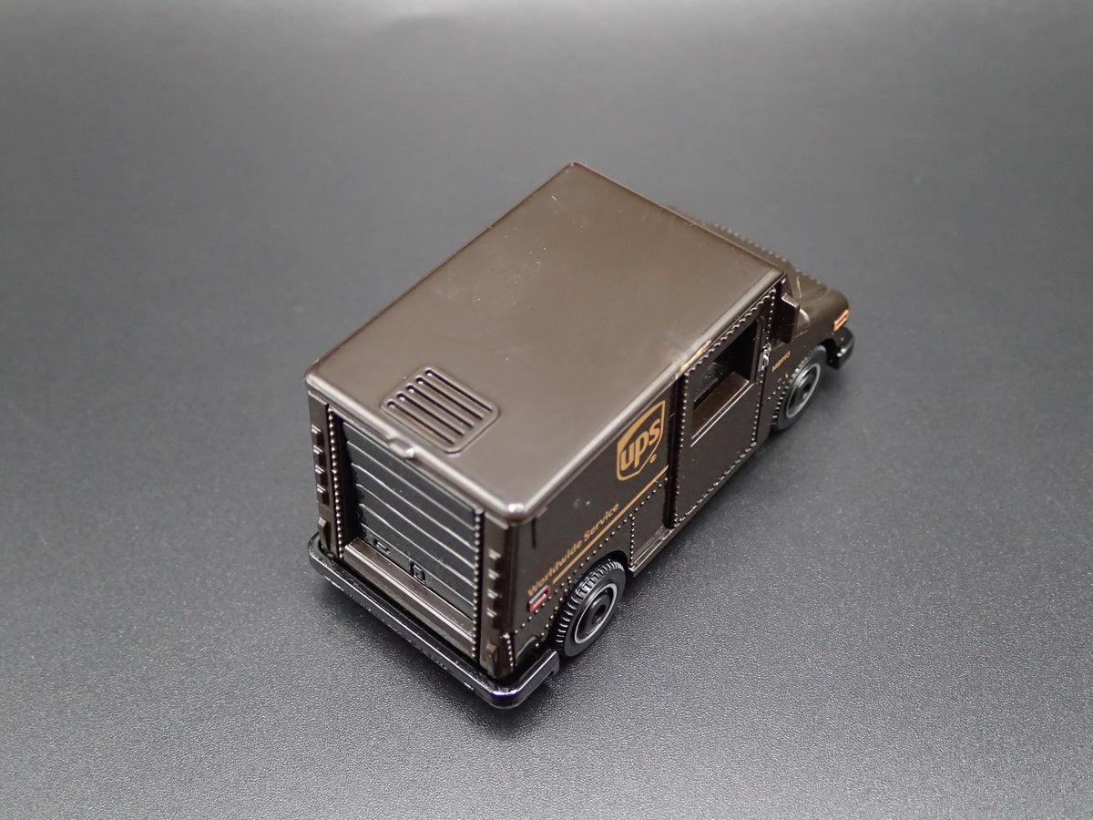 UPS UNITED PARCEL SERVICE DELIVERY VAN BROWN 1:64 MB SCALE DIECAST MODEL