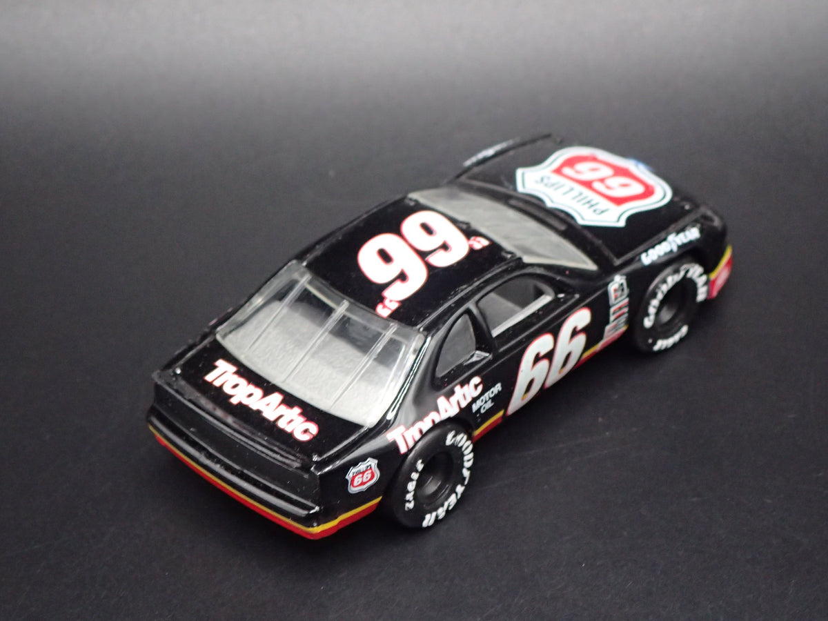 1992 92 FORD THUNDERBIRD 66 CHAD LITTLE PHILLIPS NASCAR 1:64 SCALE DIECAST CAR