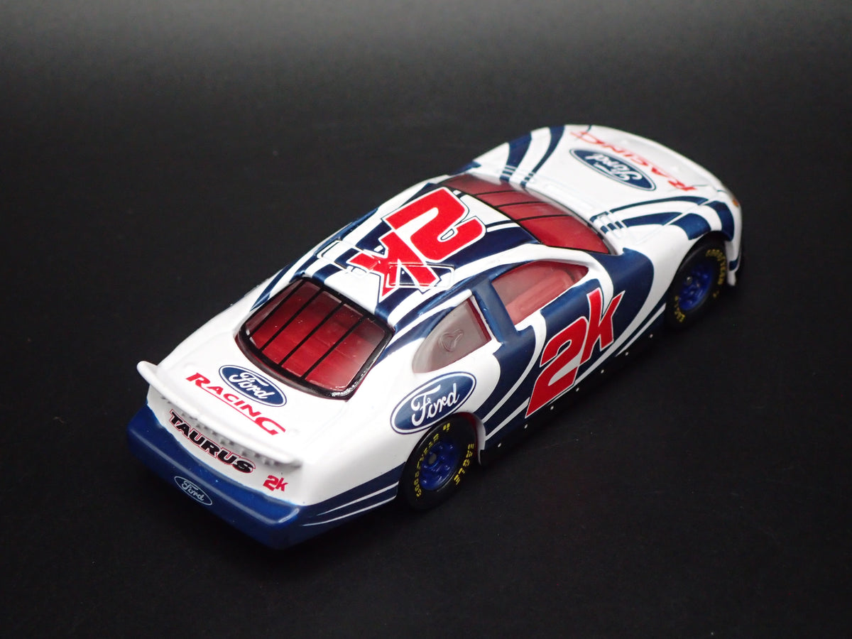 2000 00 FORD TAURUS 2K FORD RACING NASCAR 1:64 SCALE COLLECTIBLE DIECAST CAR