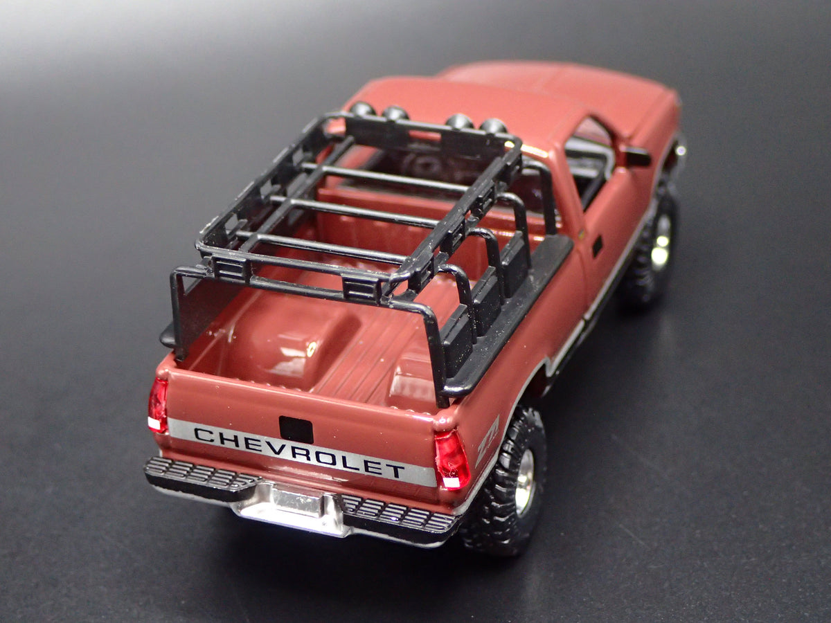 1993 93 CHEVY CHEVROLET 1500 4X4 PICKUP TRUCK 1:64 SCALE DIECAST MODEL CAR