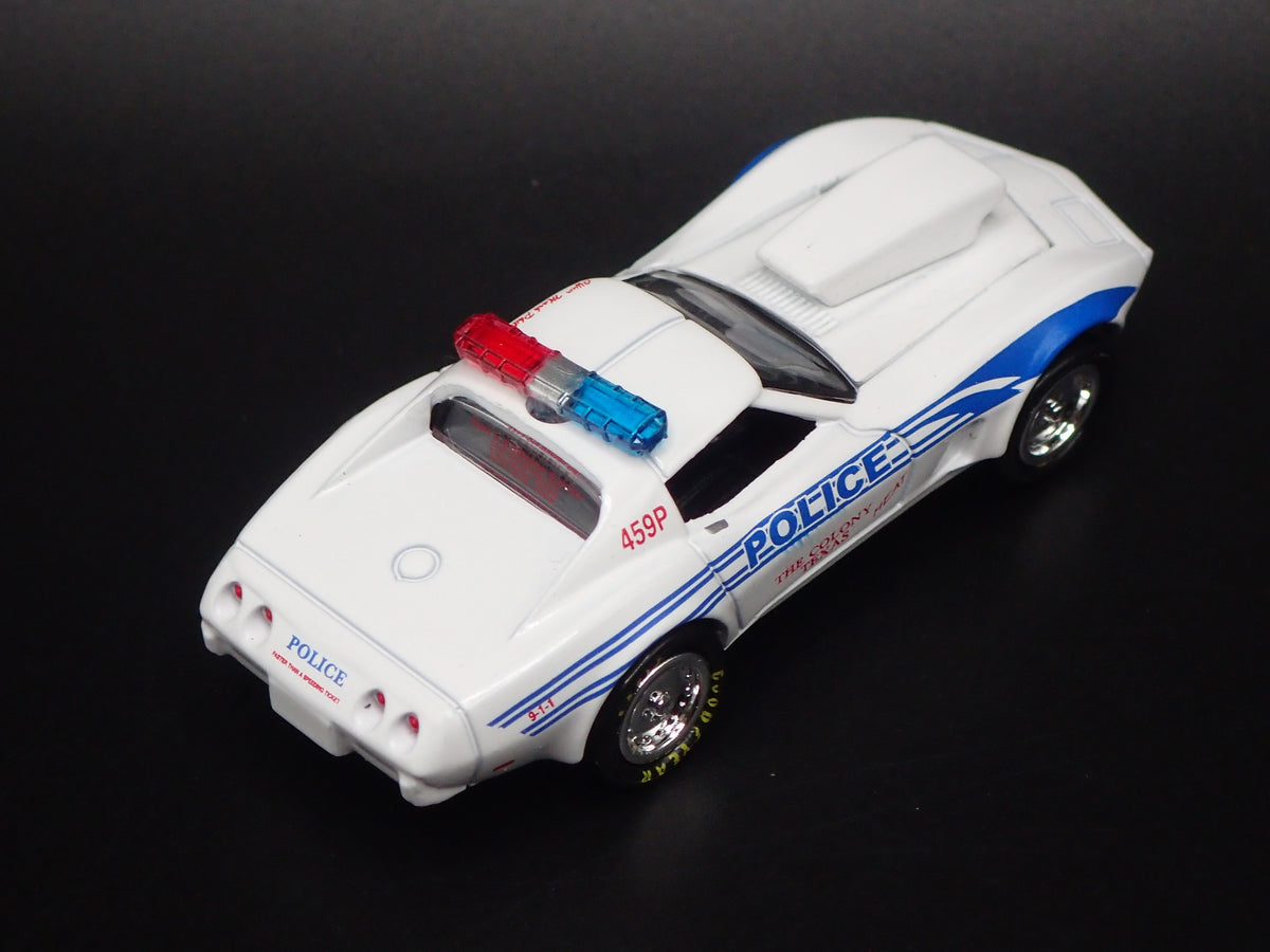 1976 76 CHEVY CHEVROLET CORVETTE POLICE 1:64 SCALE DIORAMA DIECAST MODEL CAR