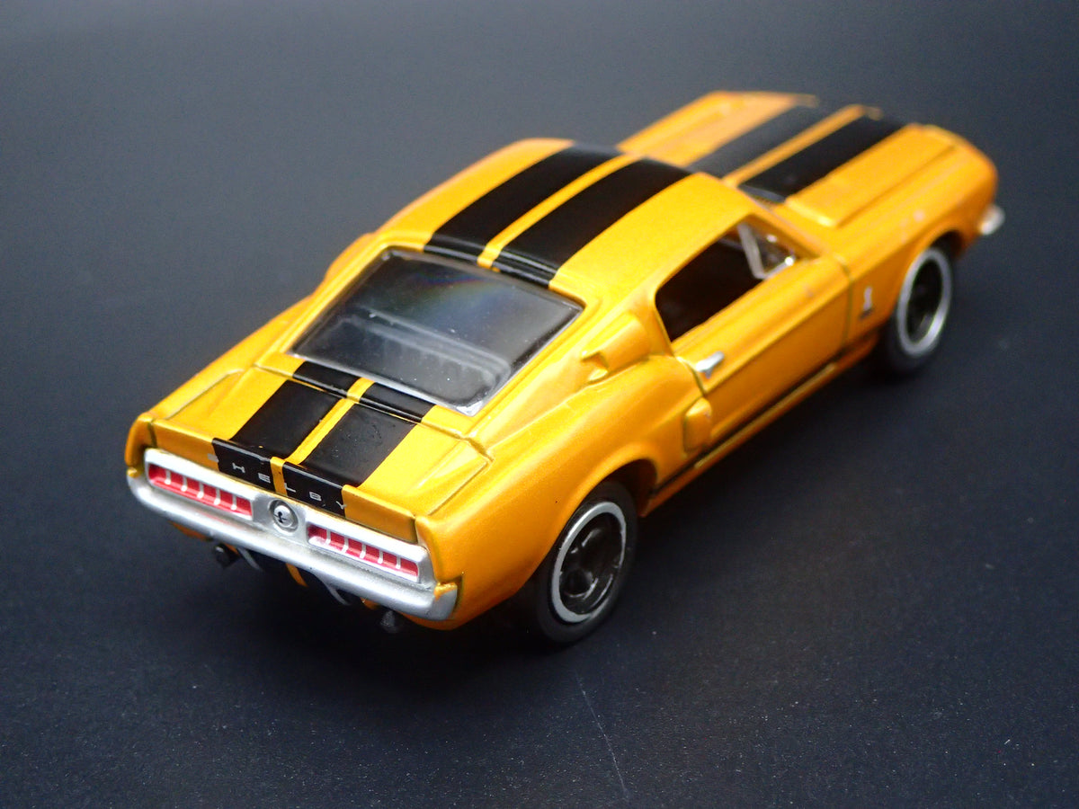 1968 68 FORD MUSTANG SHELBY GT500 GOLD 1/64 COLLECTIBLE DIECAST MODEL CAR