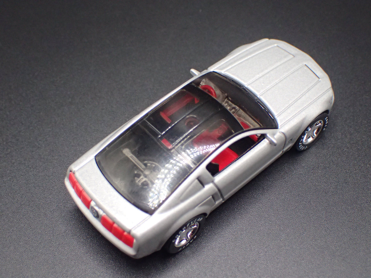 2004 04 FORD MUSTANG GT CONCEPT SILVER 1:64 SCALE COLLECTIBLE DIECAST MODEL CAR