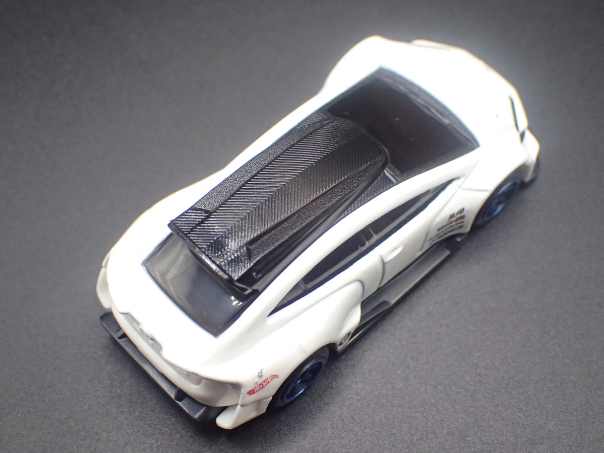 2023-2026 TOYOTA PRIUS CUSTOM 1/64 SCALE COLLECTIBLE DIORAMA DIECAST MODEL CAR