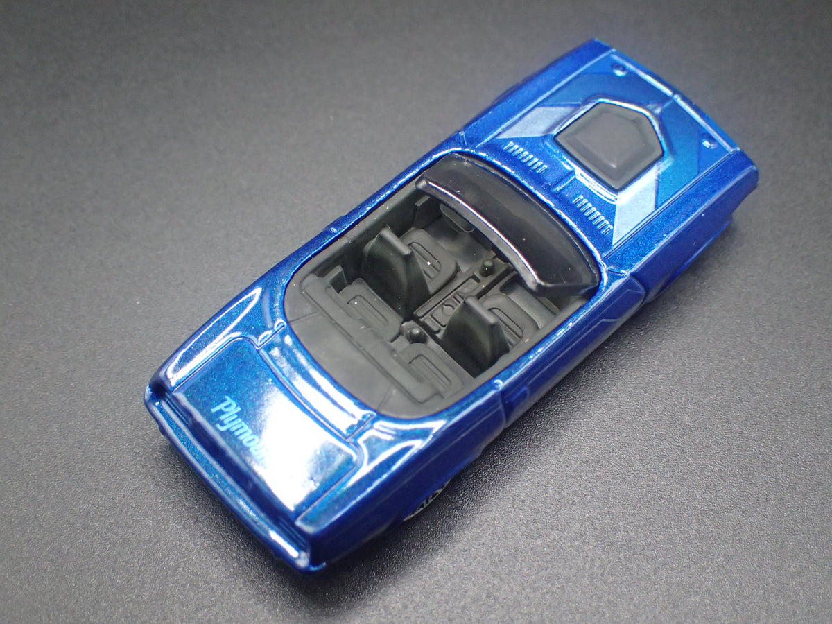 1970 70 PLYMOUTH CUDA CONVERTIBLE BLUE 1:64 SCALE DIORAMA DIECAST MODEL CAR