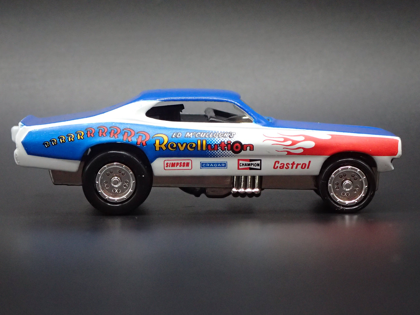 1972 72 PLYMOUTH DUSTER REVELLUTION 1/64 SCALE DIECAST MODEL CAR