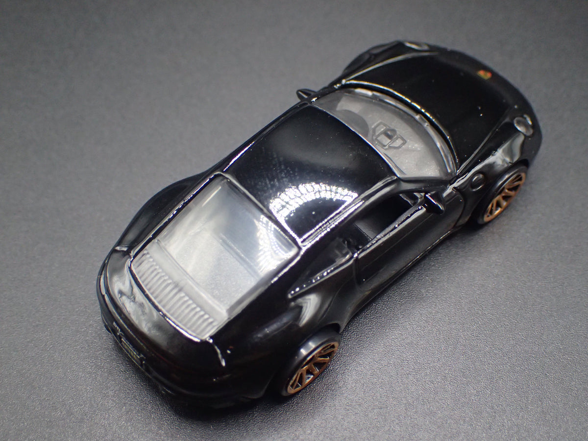 2017-2022 PORSCHE 911 CARRERA TOURING BLACK 1:64 SCALE DIORAMA DIECAST MODEL CAR