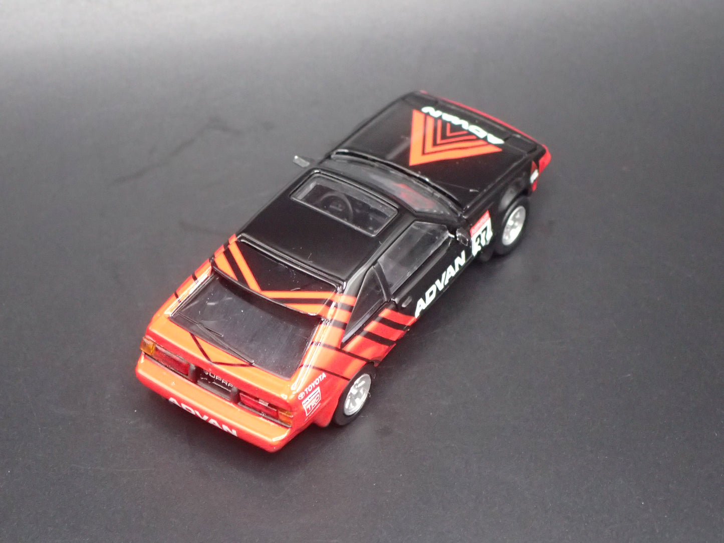 1982-1986 TOYOTA CELICA SUPRA XX ADVAN 1/64 SCALE DIORAMA DIECAST MODEL CAR