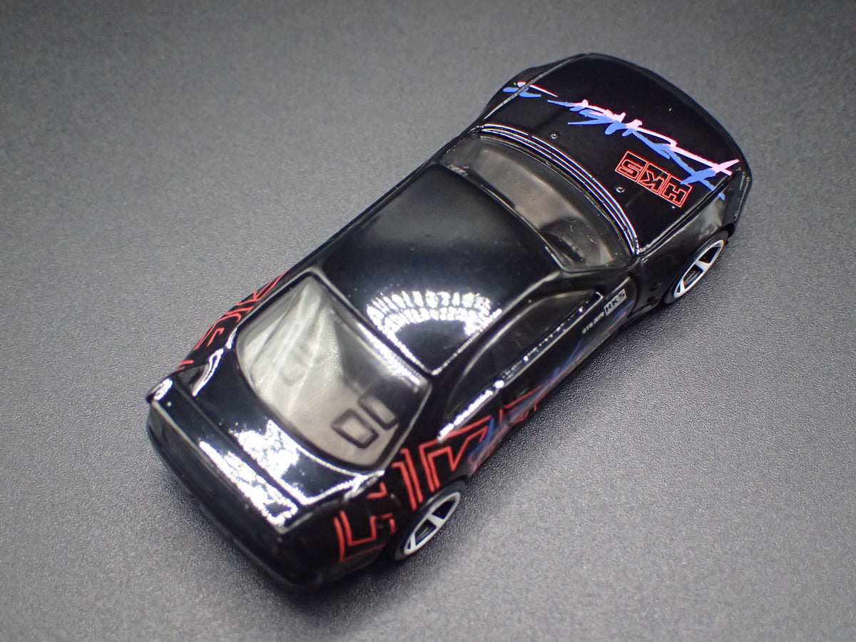 1993-1998 NISSAN SKYLINE GTR R33 BLACK 1:64 SCALE COLLECTIBLE DIECAST MODEL CAR