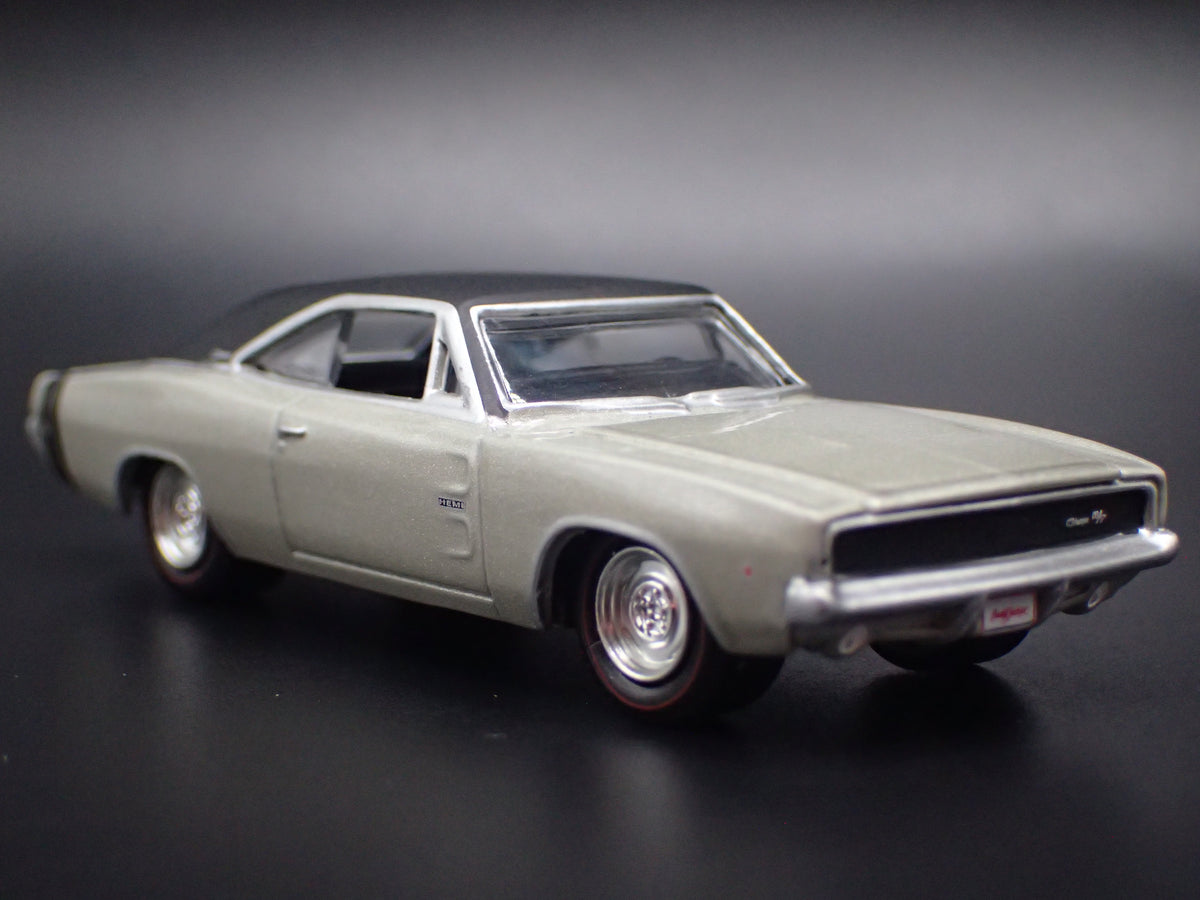 1968 68 DODGE CHARGER R/T GRAY 1:64 SCALE COLLECTIBLE DIORAMA DIECAST MODEL CAR