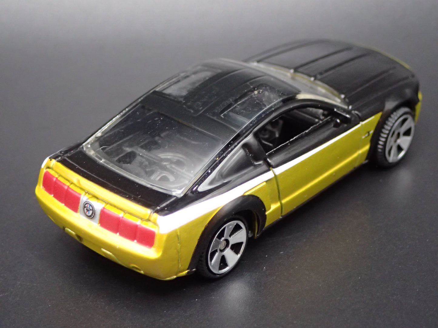 1970 70 FORD MUSTANG COUPE BLUE 1/64 SCALE COLLECTIBLE DIECAST MODEL CAR