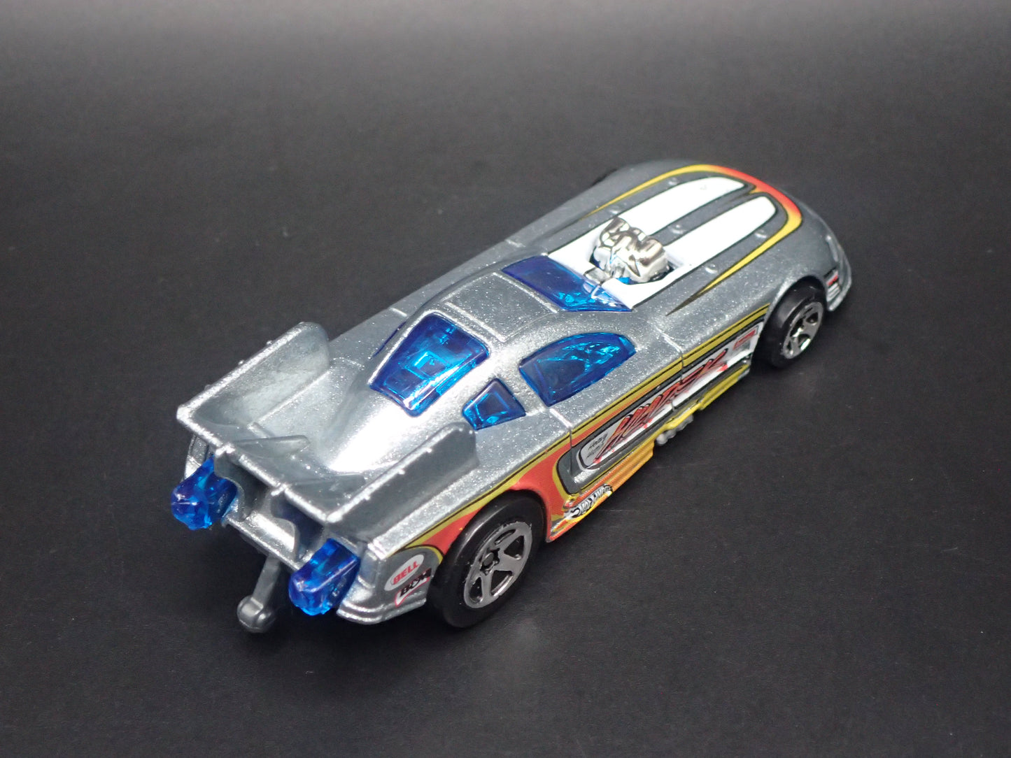 2005-2009 FORD MUSTANG FUNNY CAR NHRA SILVER 1:64 SCALE DIORAMA DIECAST MODEL CAR