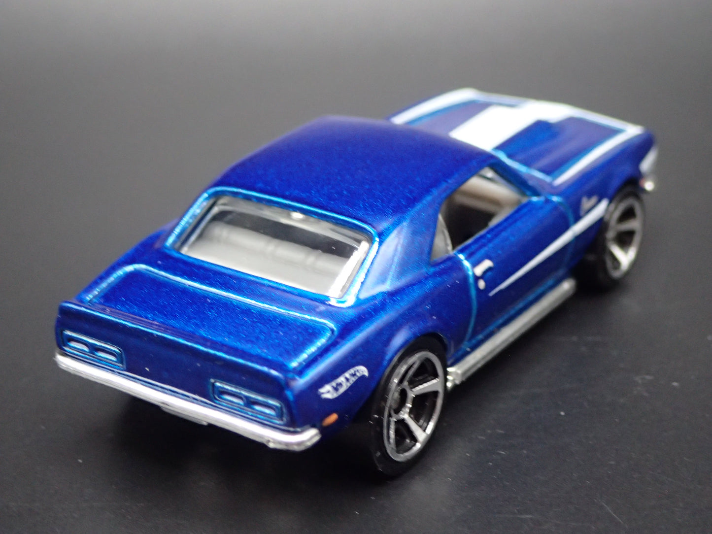 1968 68 CHEVY CHEVROLET CAMARO COPO BLUE 1:64 SCALE DIORAMA DIECAST MODEL CAR