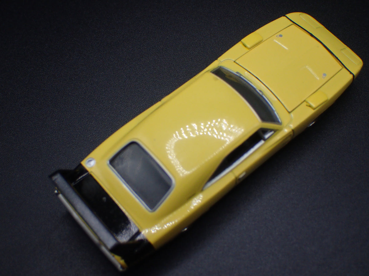 1969 69 DODGE CHARGER DAYTONA 1:64 SCALE COLLECTIBLE DIORAMA DIECAST MODEL CAR