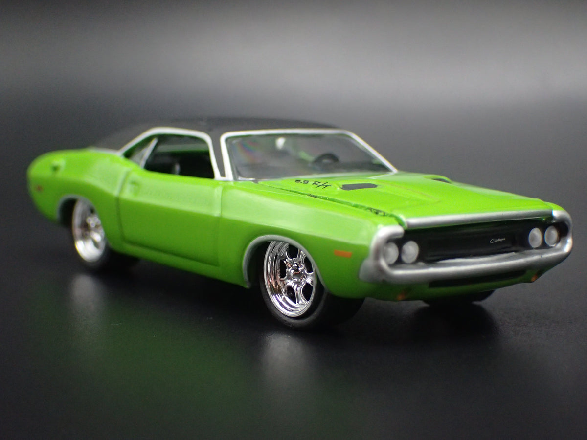 1970 70 DODGE CHALLENGER GREEN 1:64 SCALE COLLECTIBLE DIECAST MODEL CAR