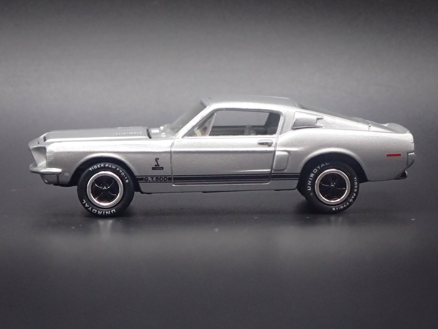 1968 68 FORD MUSTANG SHELBY GT500 FASTBACK SILVER 1:64 SCALE DIECAST MODEL CAR