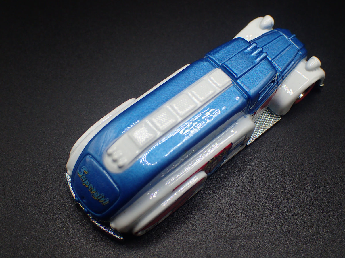 1938 38 DODGE AIRFLOW GAS OIL TANKER SUPERGIRL 1:64 SCALE DIECAST MODEL CAR
