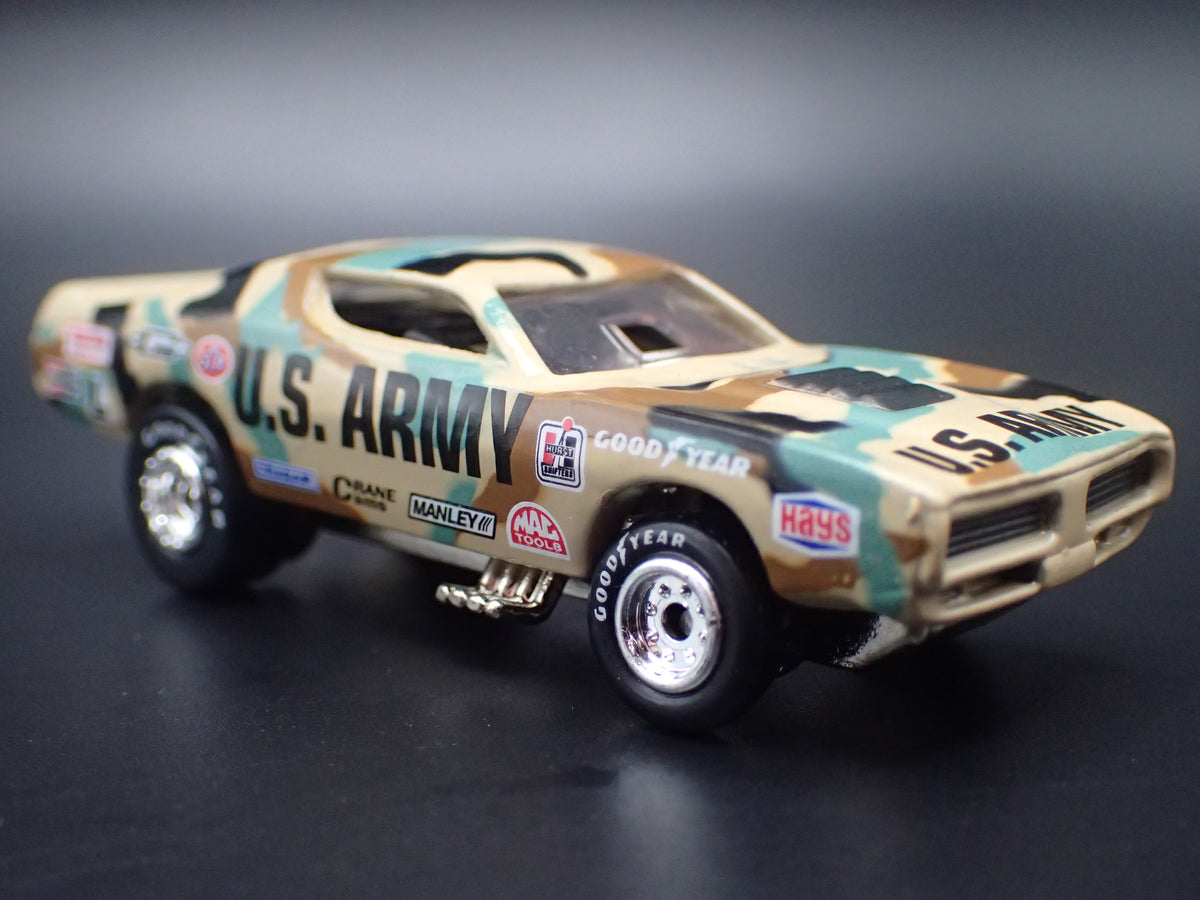 DODGE CHARGER FUNNY CAR NHRA US ARMY 1:64 SCALE DIECAST MODEL CAR