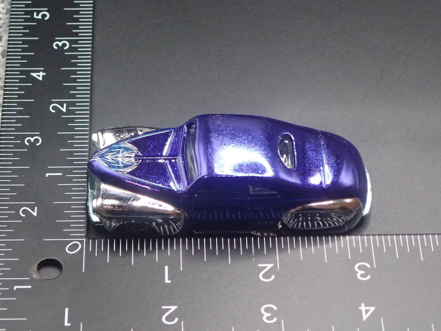 1941 41 FORD TAIL DRAGGER CUSTOM HOT ROD 1:64 SCALE DIORAMA DIECAST MODEL CAR